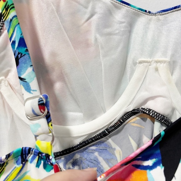 Swim‎ Solutions Womens Tankini Swim Top Size 12 Underwire Tropical Beach Flowy - Picture 11 of 11